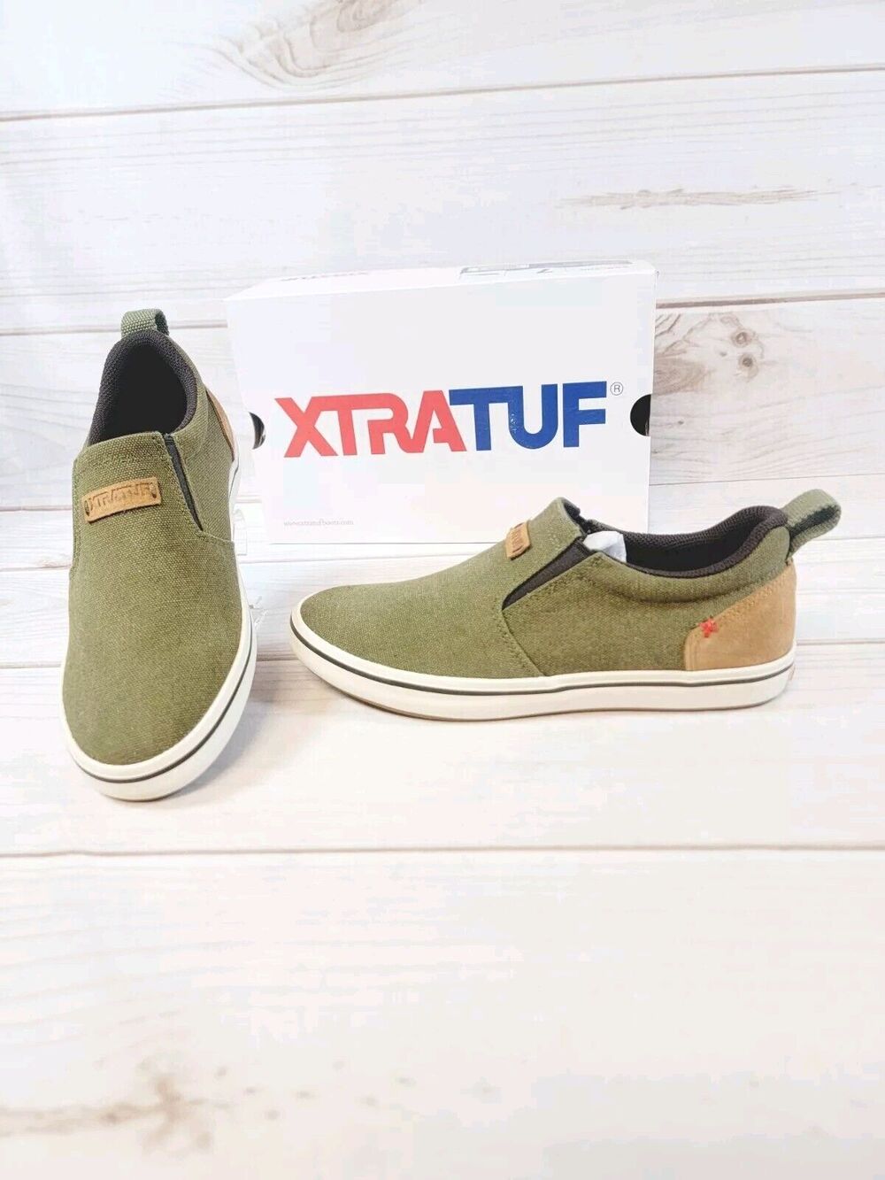 Xtratuf Sharkbyte Green XSB-300 Canvas Boat Shoes Mens Size 7. 5 Womens 9